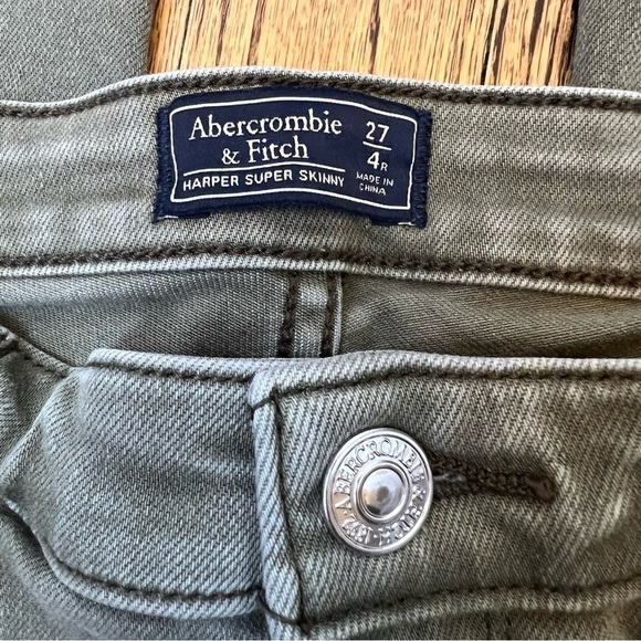 Abercrombie & Fitch Jeans Size 27 / 4 Reg Womens Harper Super Skinny Green Denim - Picture 3 of 9